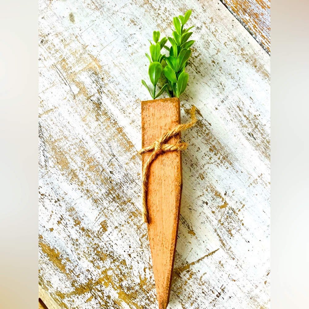 *Orange Large Rustic Wood Carrot
